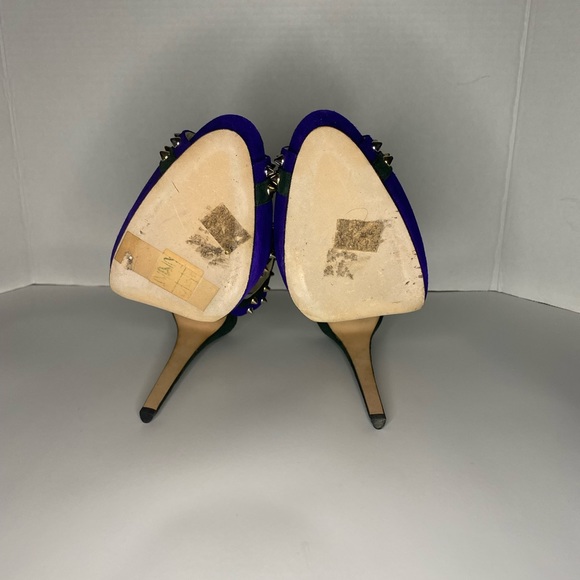 Brian Atwood Suede Purple and Green Heels. Size 39. Worn for a few shoots. - Picture 9 of 9